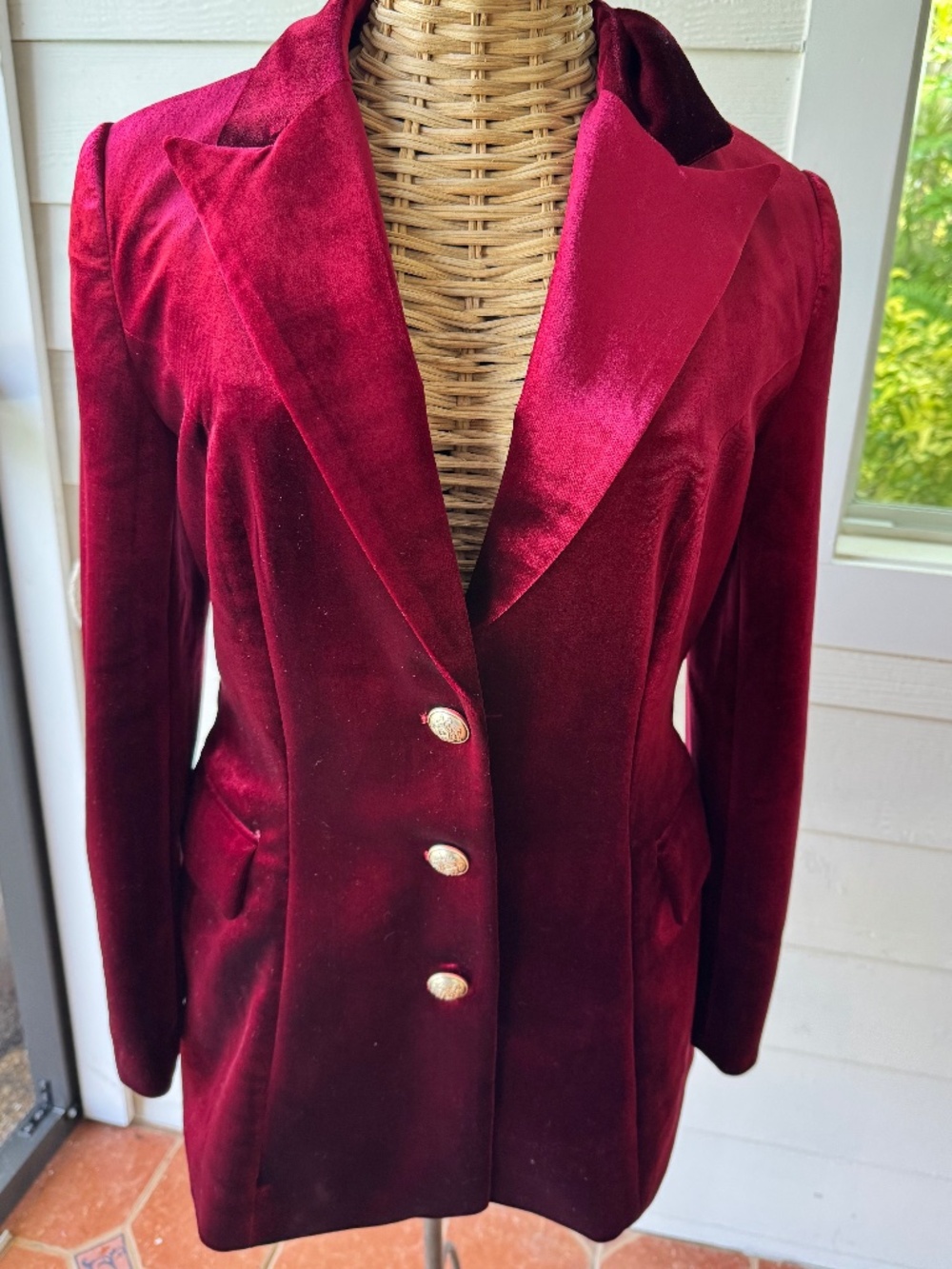 Futario Blazer Jacket Red Velvet  Lined Gold Buttons Medium NEW WITH TAGS